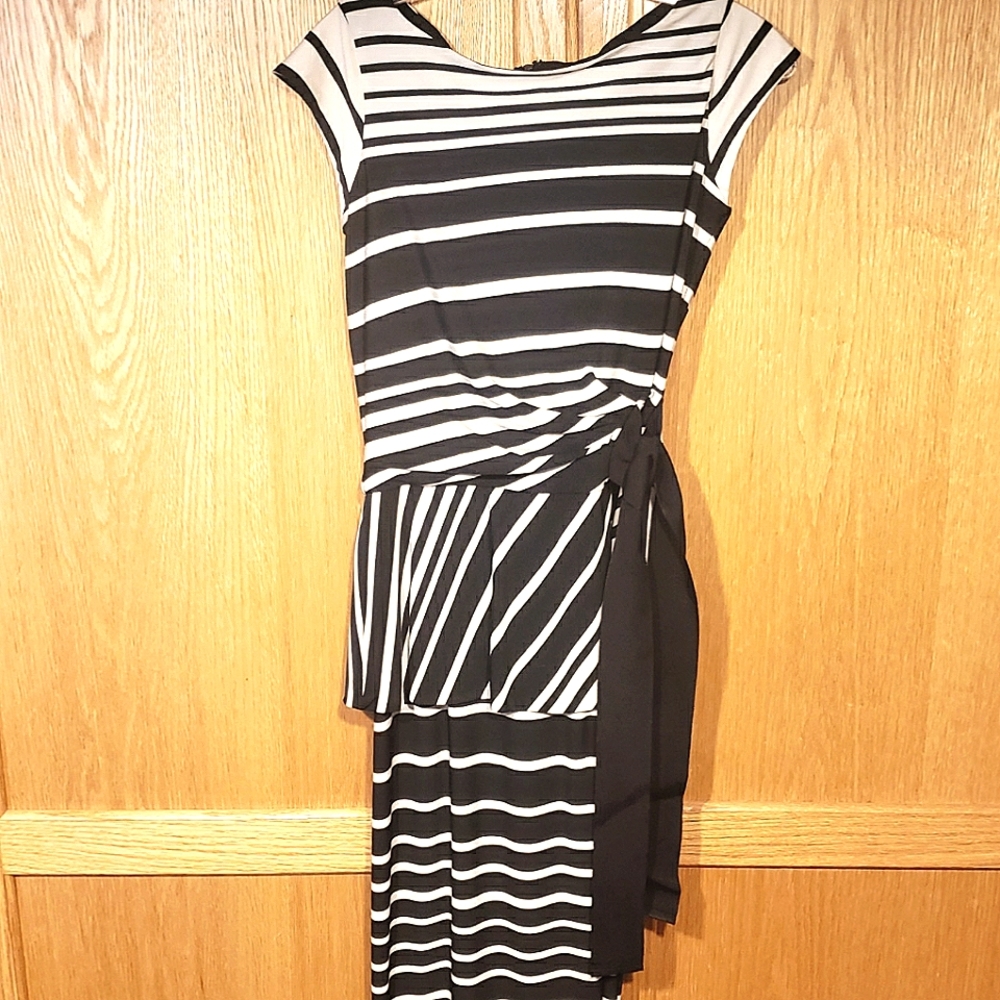 🌸🌸 Taylor Peplum Dress